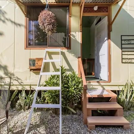Hotel Container House Cahuita Exterior foto