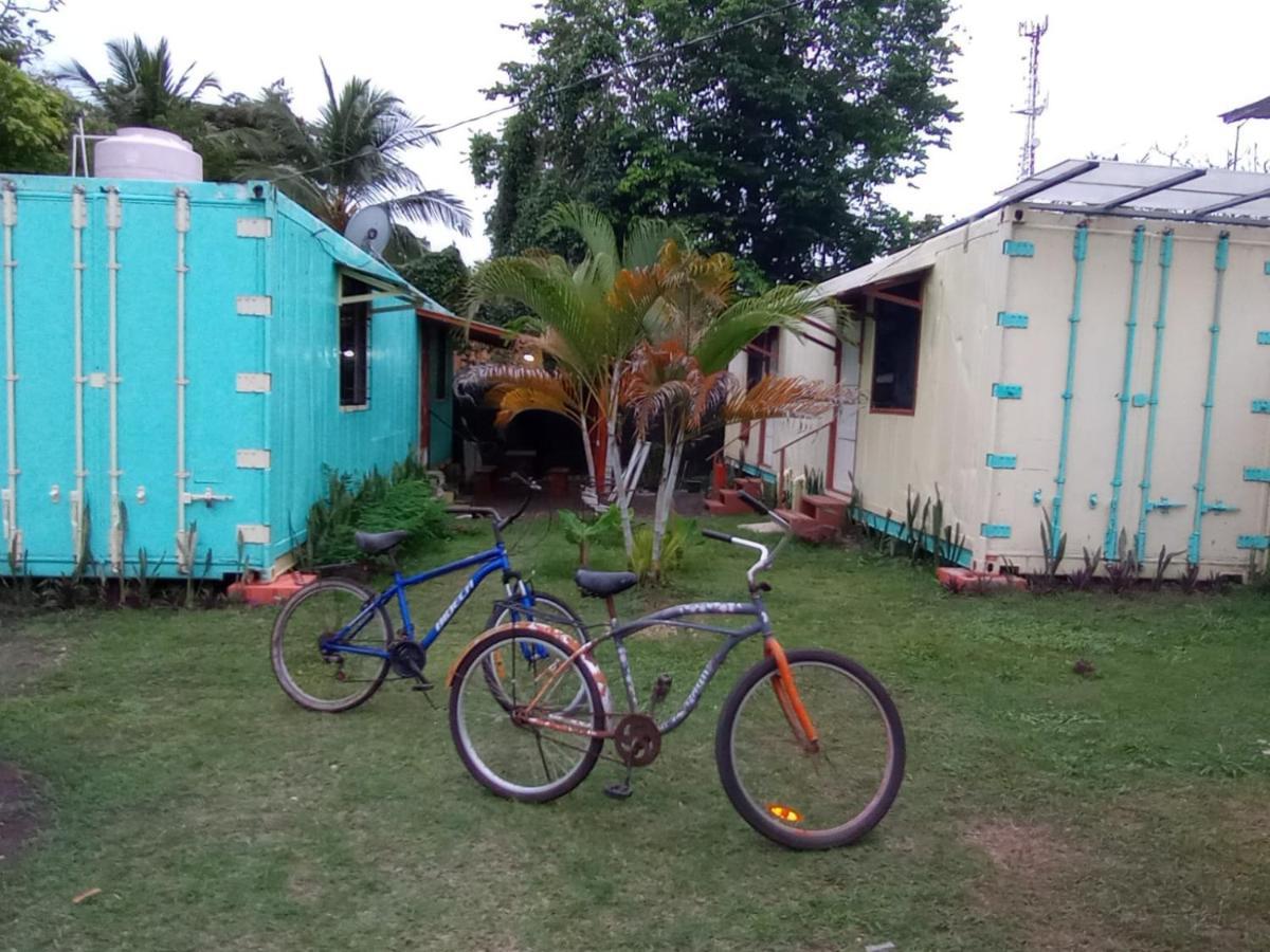Hotel Container House Cahuita Exterior foto