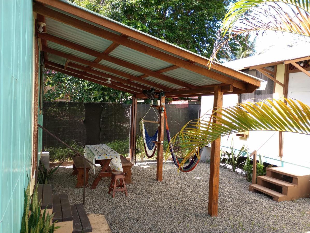 Hotel Container House Cahuita Exterior foto