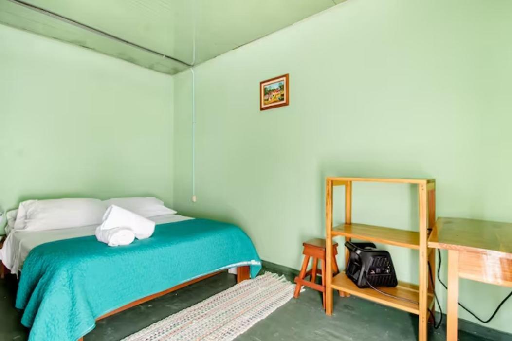 Hotel Container House Cahuita Exterior foto